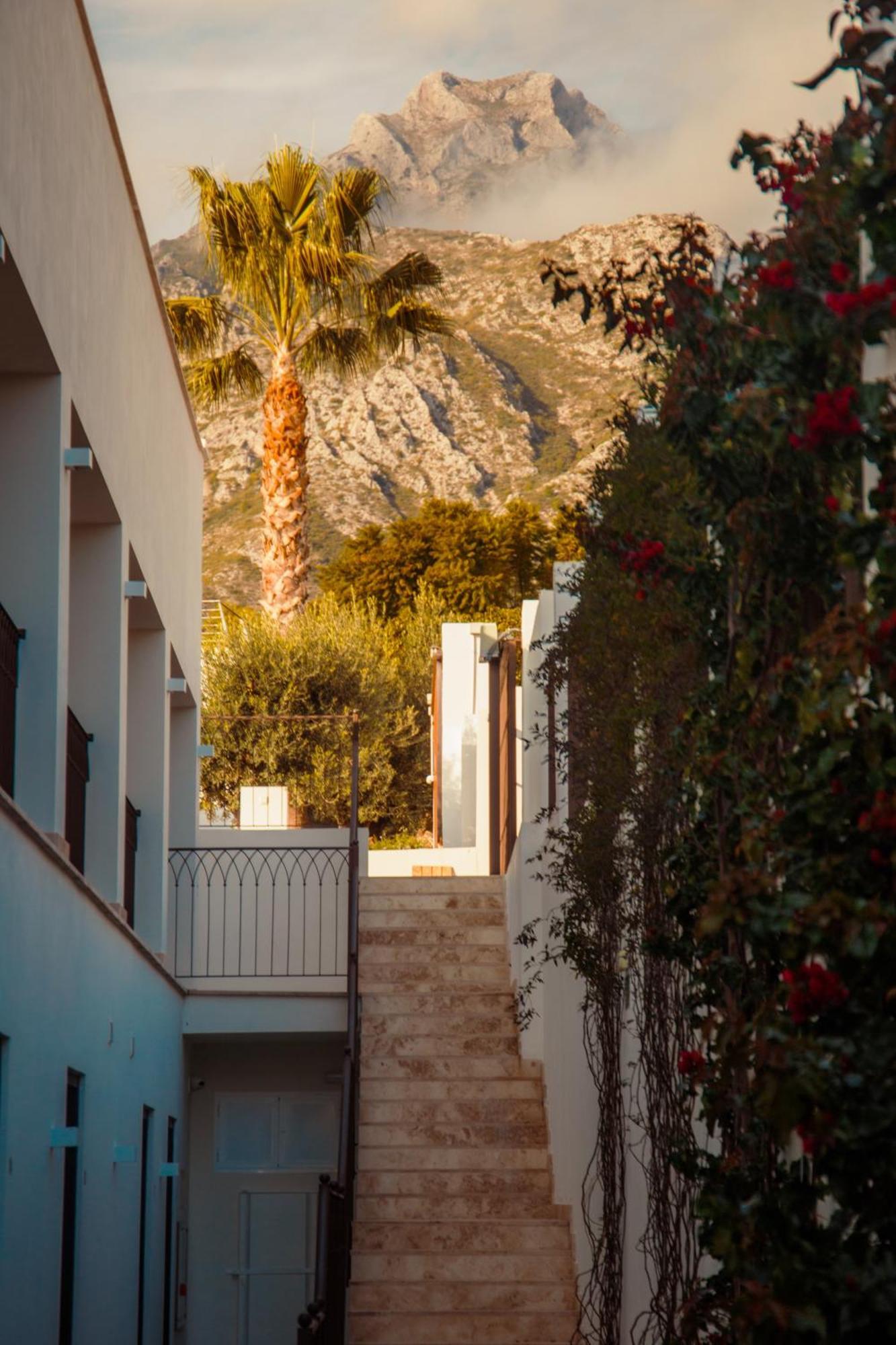 Sierra Blanca Resort Art Of Healing 마르베야 외부 사진